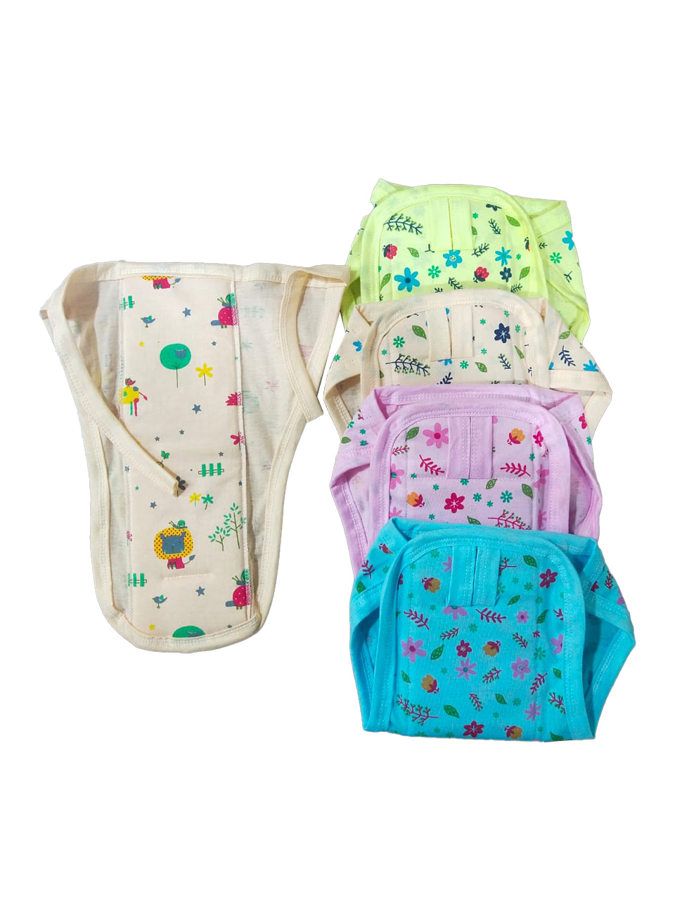 How to Choose Safe and Comfortable Baby Clothes for Every Season